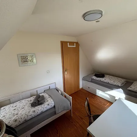 Dom wakacyjny Reetgedecktes Am Strandweg In Lutjensee