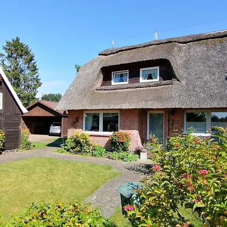 Reetgedecktes Am Strandweg In Dom wakacyjny Lutjensee